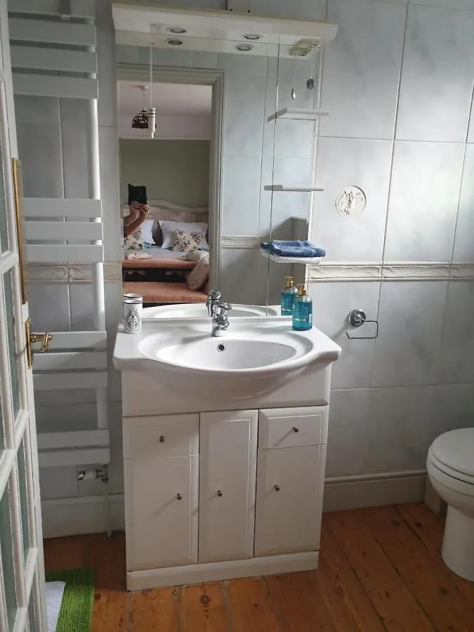 Harry'S Bed And Breakfast CBG